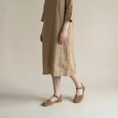 El imalatı barefoot topraklamalı kadın sandaleti